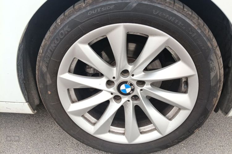 BMW 3 Series GT 2019 immagine di auto #9