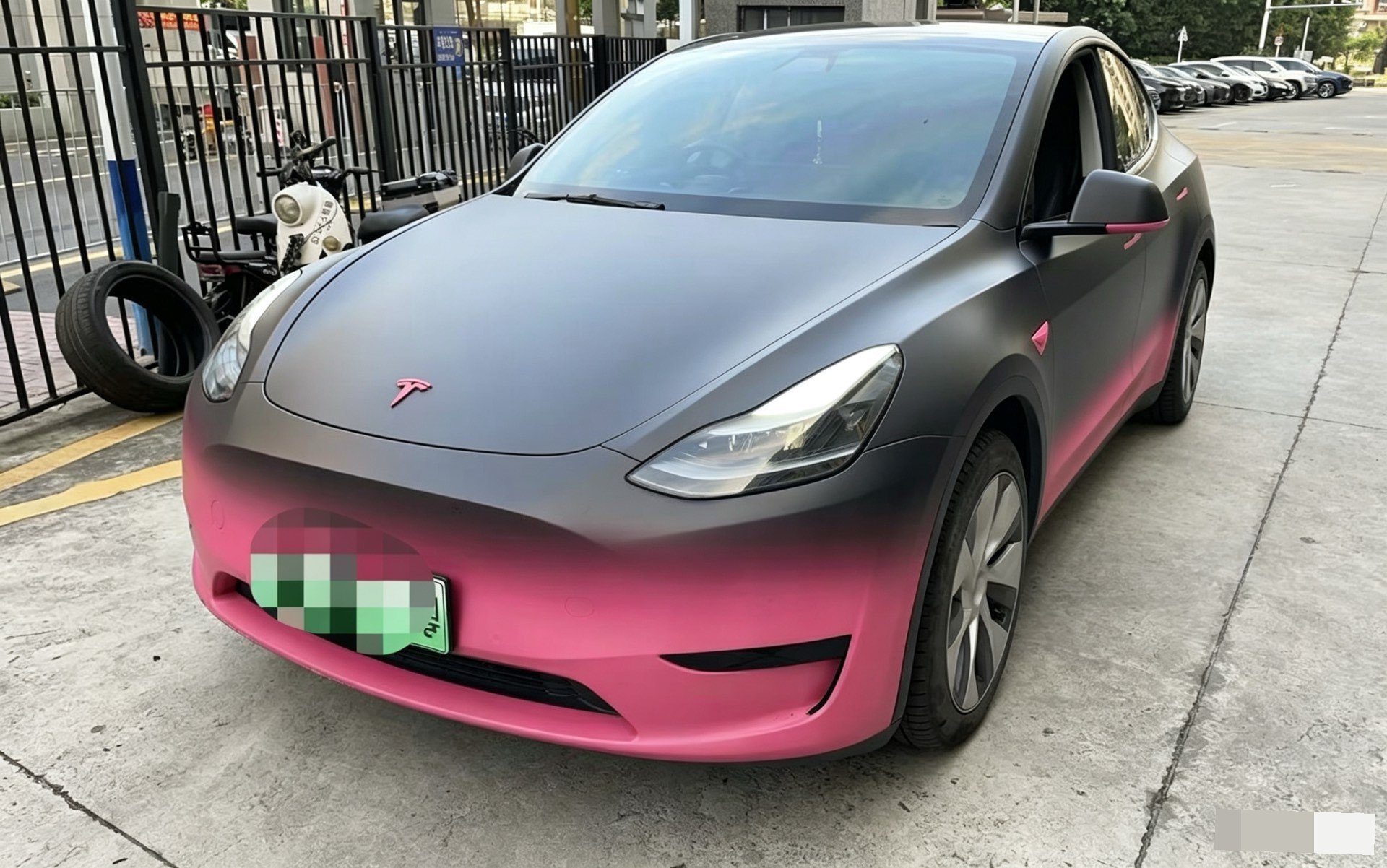 Tesla Model Y 2023 Tesla Model Y 2023 car image