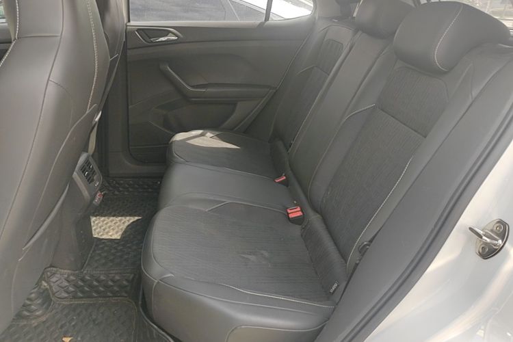 Volkswagen T-Cross 2022 изображение автомобиля #17