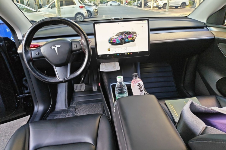 Tesla Model Y 2022 #12 Tesla Model Y 2022 immagine di auto #12