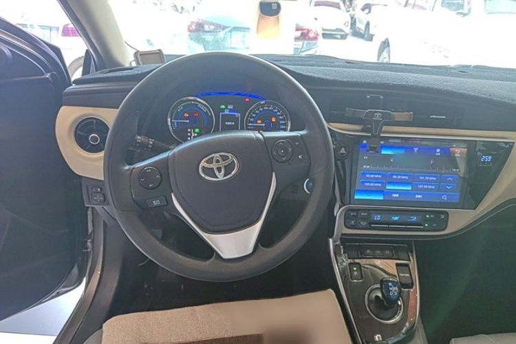 Toyota Corolla 2018 car image #11