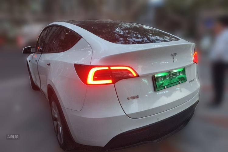 Tesla Model Y 2023 #5 Tesla Model Y 2023 car image #5