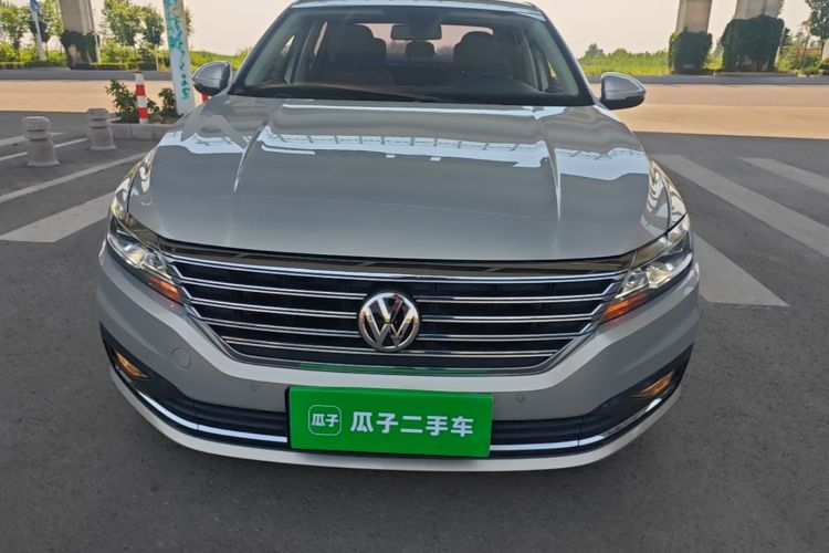 Volkswagen Lavida 2018 car image #3