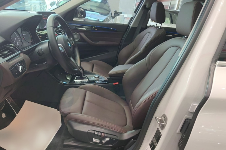 BMW X1 2021 car image #19