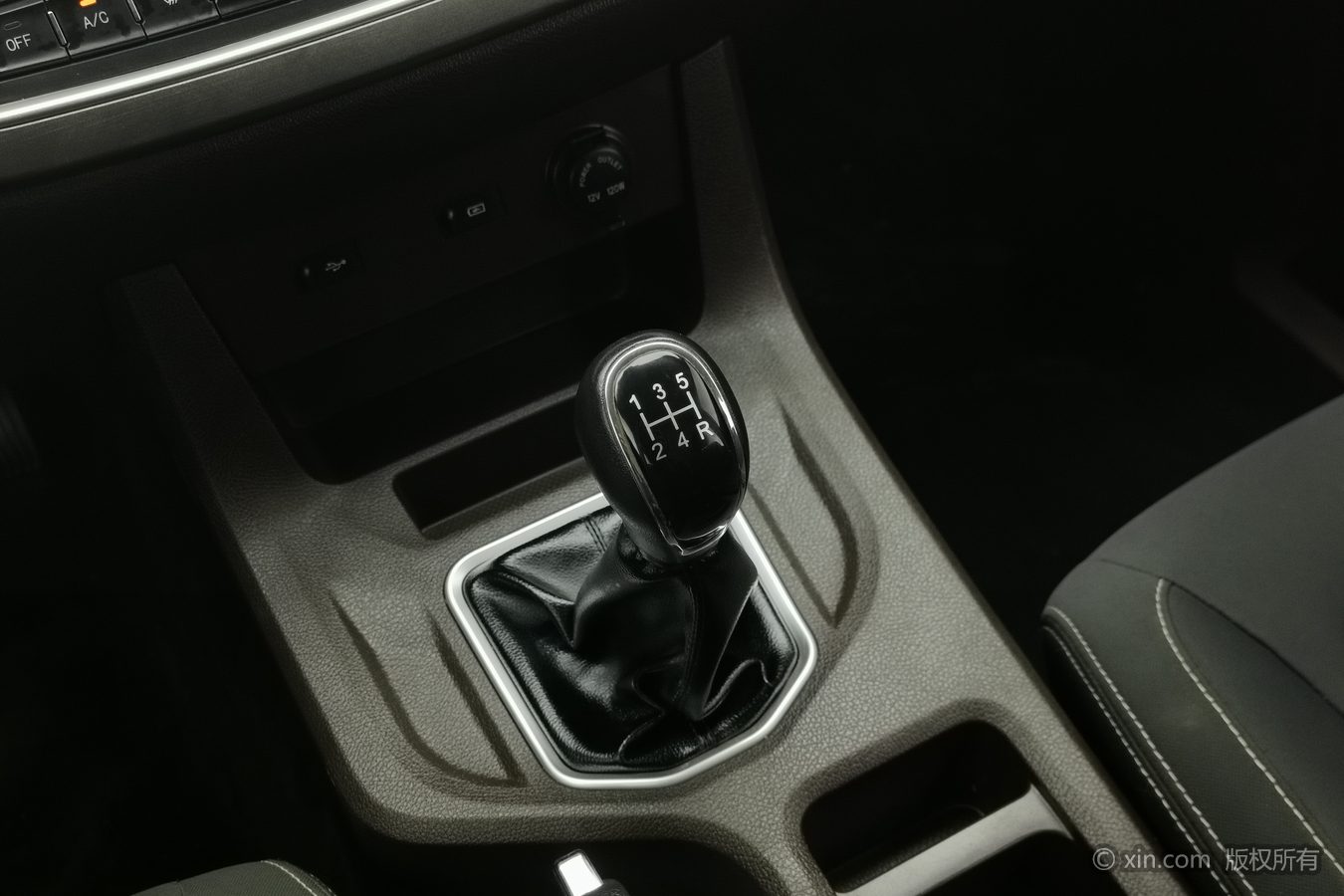Beijing 2024 car image #14
