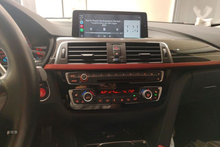 BMW 3 Series 2018 car image #15