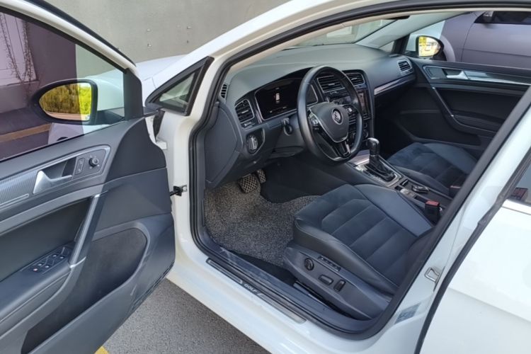 Volkswagen Golf 2019 #12 Volkswagen Golf 2019 car image #12