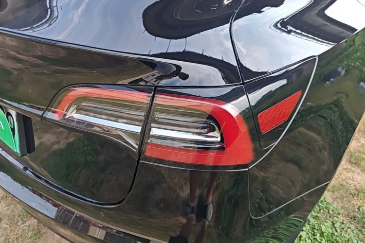 Tesla Model 3 2023 car image #8