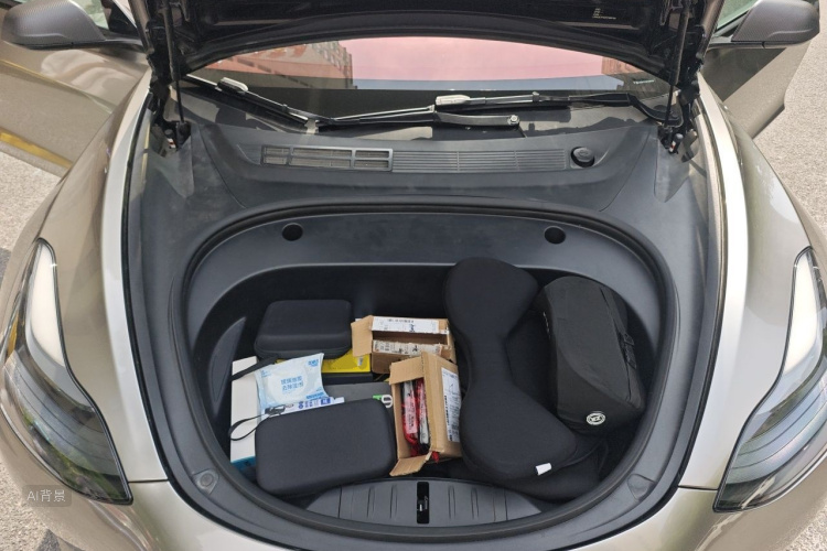 Tesla Model 3 2023 car image #22