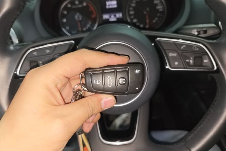 Audi A3 2018 immagine di auto #9