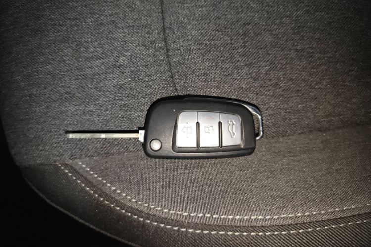 GEELY Emgrand 2026 car image #14