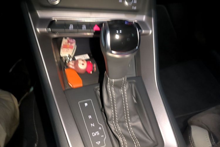 Audi Q3 2019 #14 Audi Q3 2019 car image #14