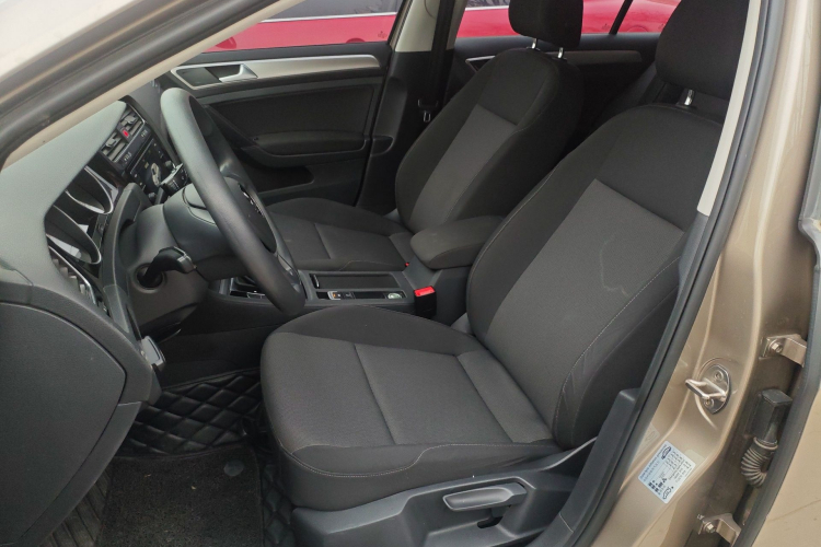 Volkswagen Golf 2019 #15 Volkswagen Golf 2019 car image #15