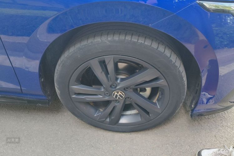 Volkswagen Golf 2022 car image #9