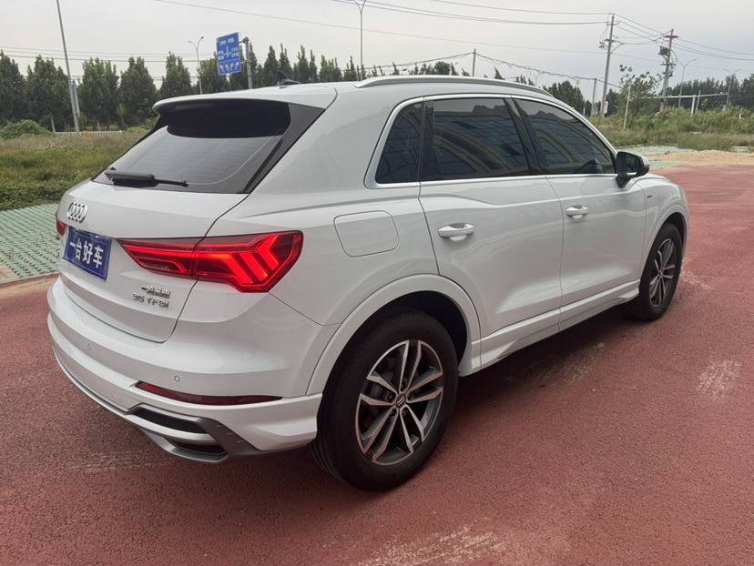 Audi Q3 2021 #9 Audi Q3 2021 car image #9