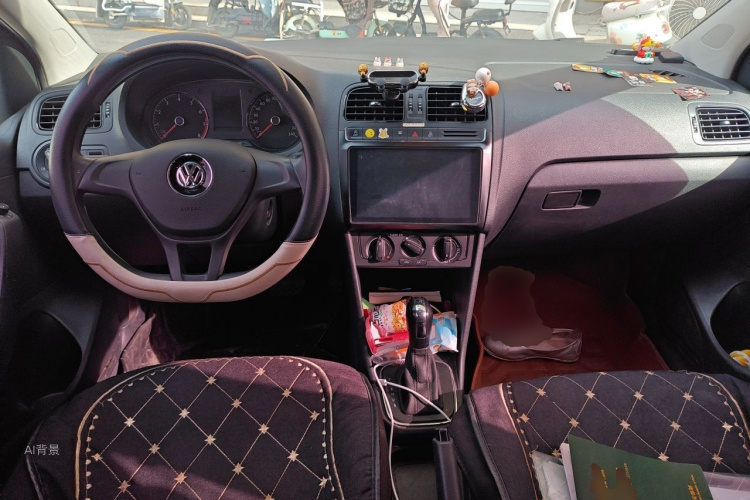 Volkswagen Polo 2019 car image #11