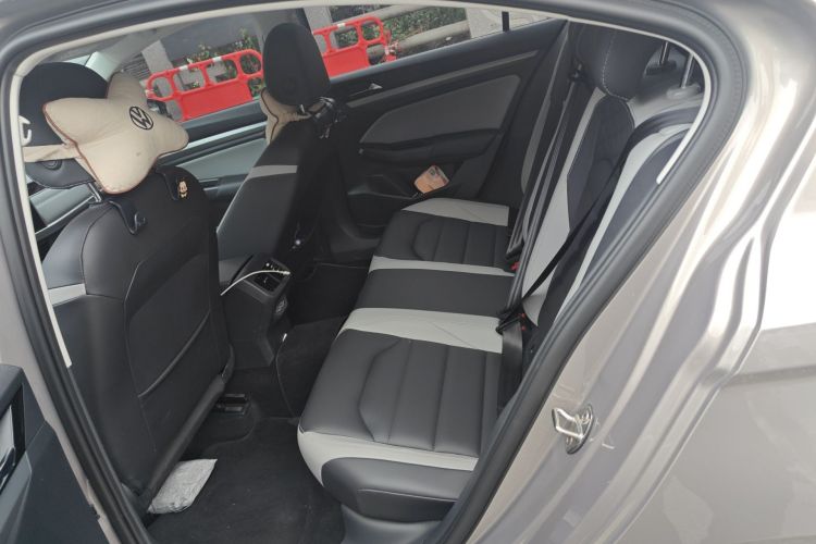 Volkswagen Bora 2023 image de voiture #10