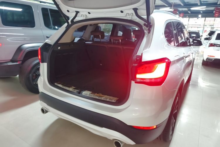 BMW X1 2019 #21 BMW X1 2019 صورة سيارة #21