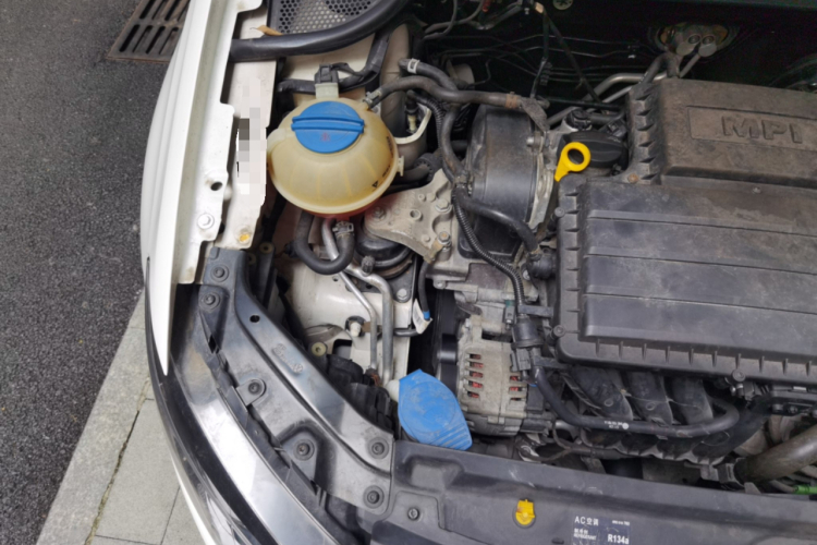 Volkswagen Polo 2017 car image #24