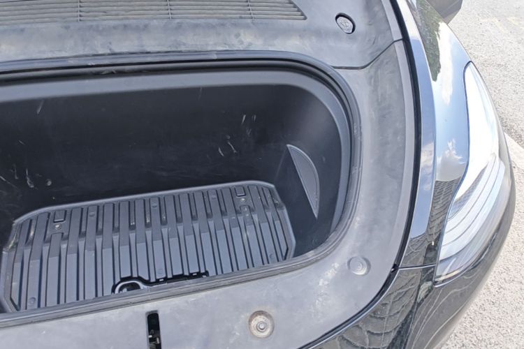 Tesla Model Y 2021 #24 Tesla Model Y 2021 car image #24