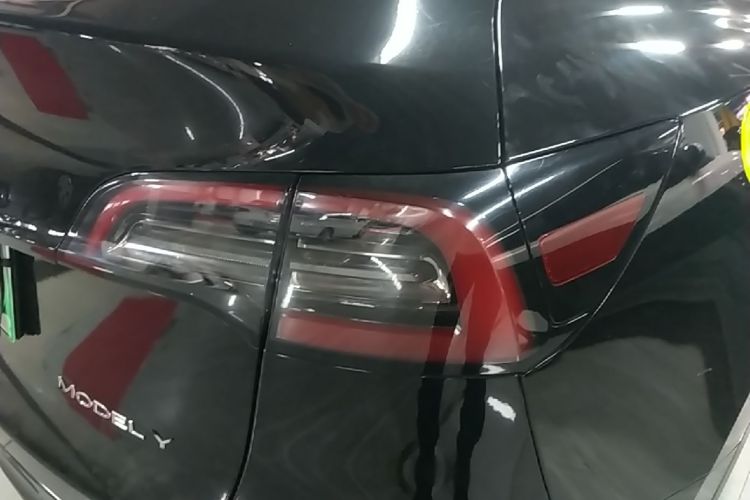 Tesla Model Y 2022 #8 Tesla Model Y 2022 car image #8
