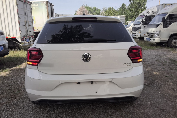 Volkswagen Polo 2020 car image #4