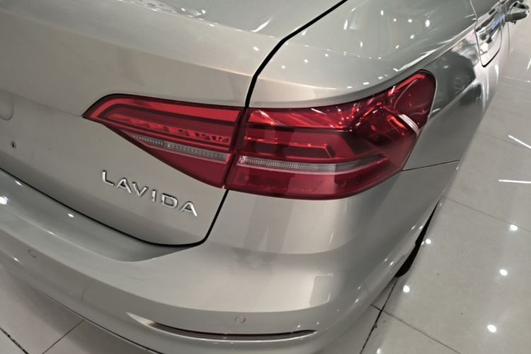 Volkswagen Lavida 2020 car image #8