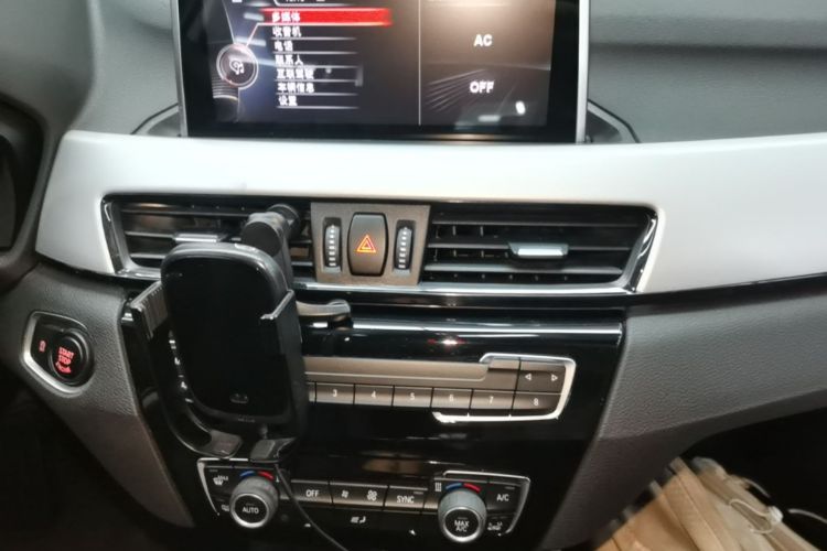 BMW X1 2017 #13 BMW X1 2017 car image #13
