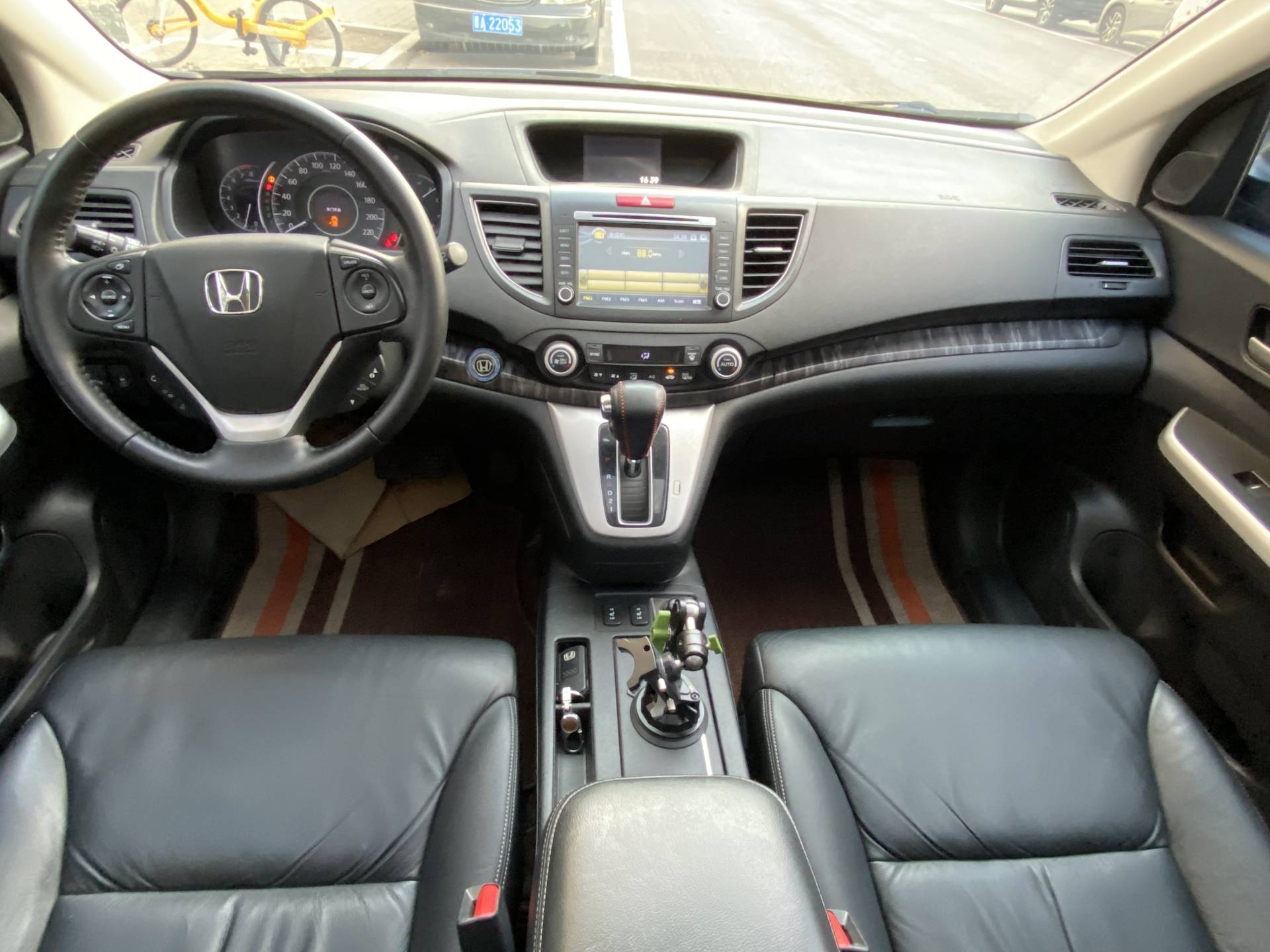 2012 imagem de carro #4