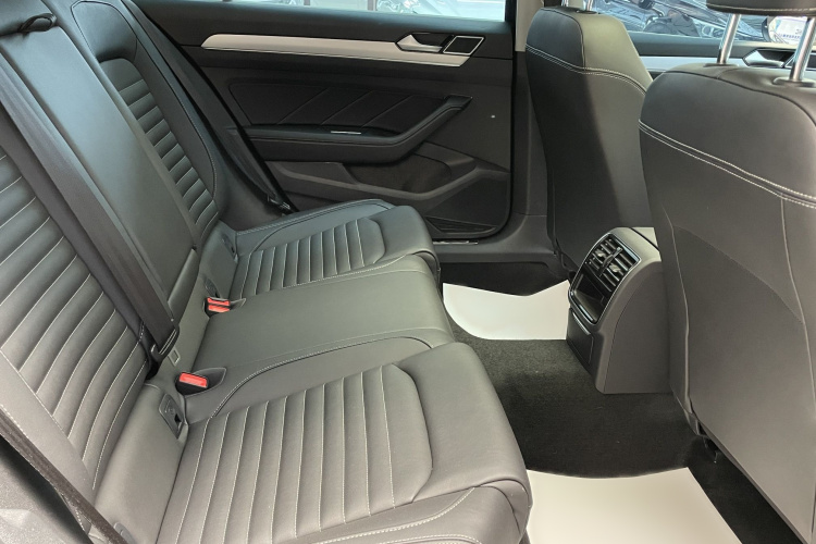 Volkswagen Magotan 2024 immagine di auto #8