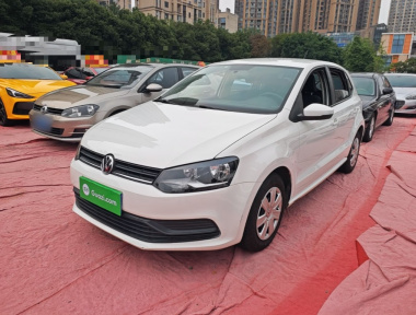 Volkswagen Polo 2016 car image 