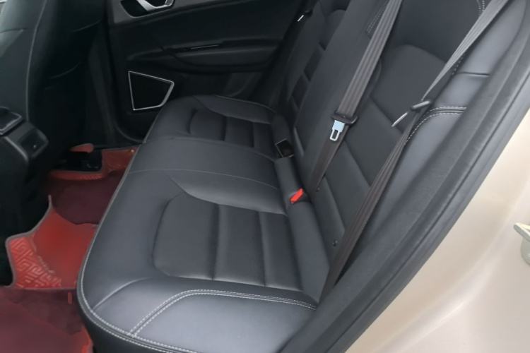 GEELY Emgrand GS 2018 imagem de carro #17