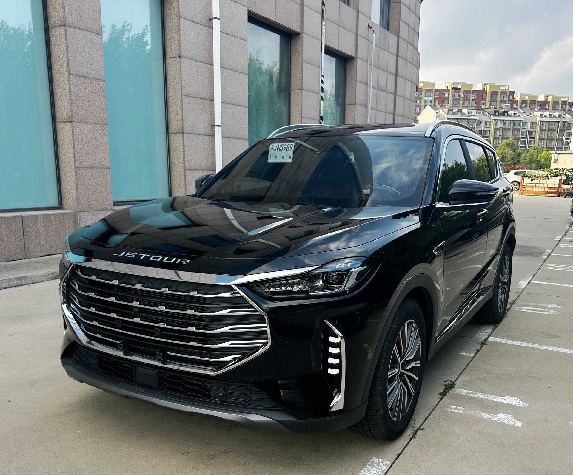 Jetour X70 PLUS 2023 car image 