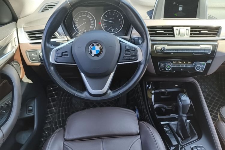 BMW X1 2017 car image #11
