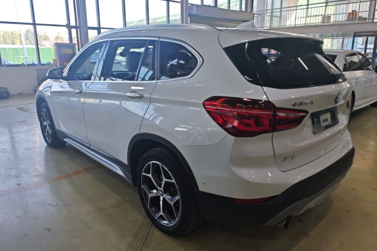 BMW X1 2019 #5 BMW X1 2019 car image #5