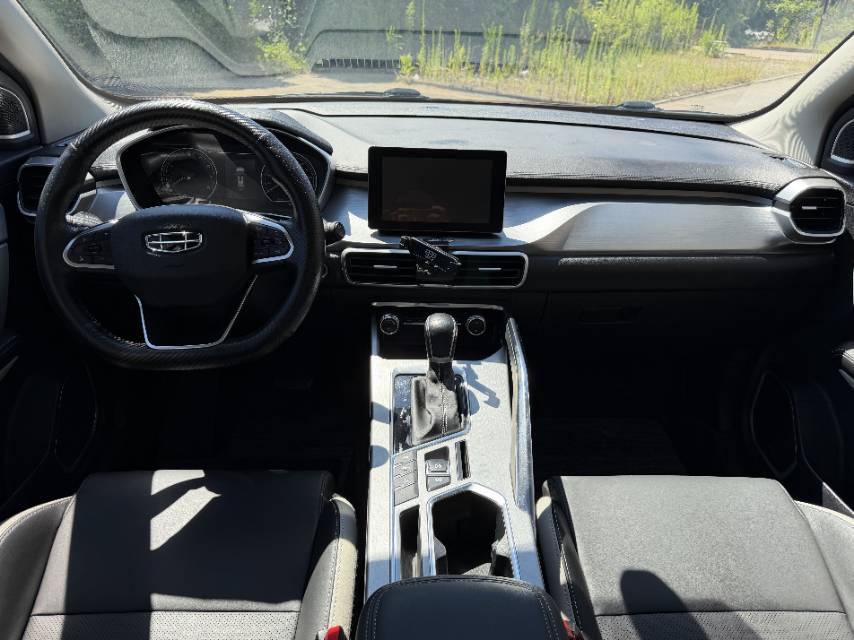 GEELY Coolray 2020 car image #9