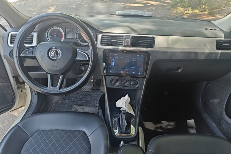 Skoda Rapid 2019 #10 Skoda Rapid 2019 image de voiture #10