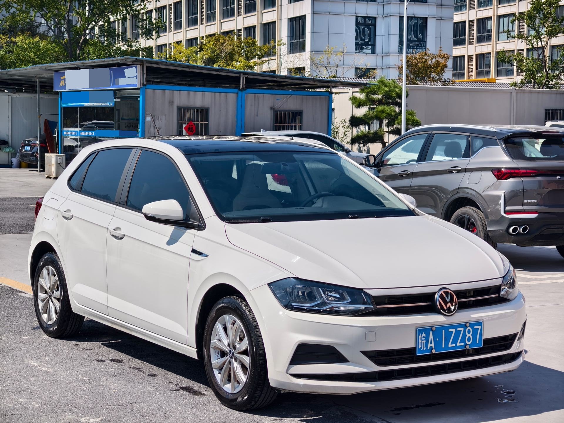 Volkswagen Polo 2021 car image #3