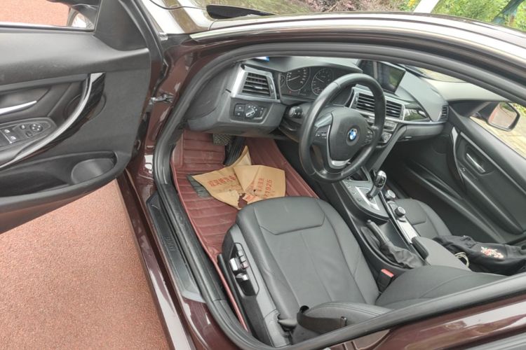 BMW 3 Series 2017 #16 BMW 3 Series 2017 car image #16