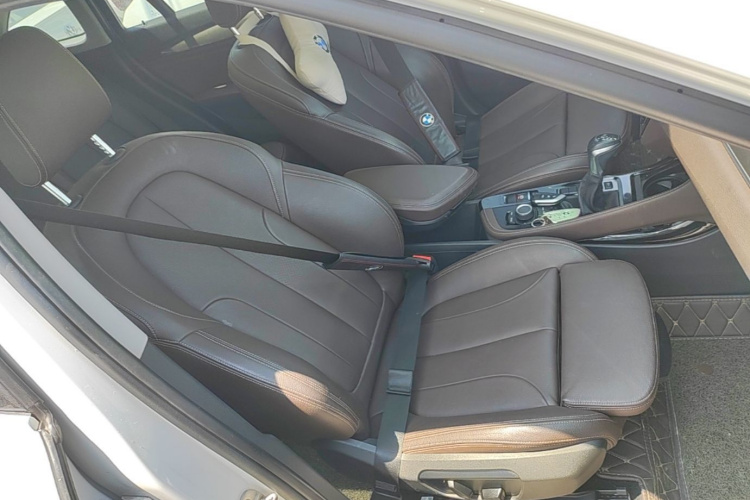 BMW X1 2019 car image #24