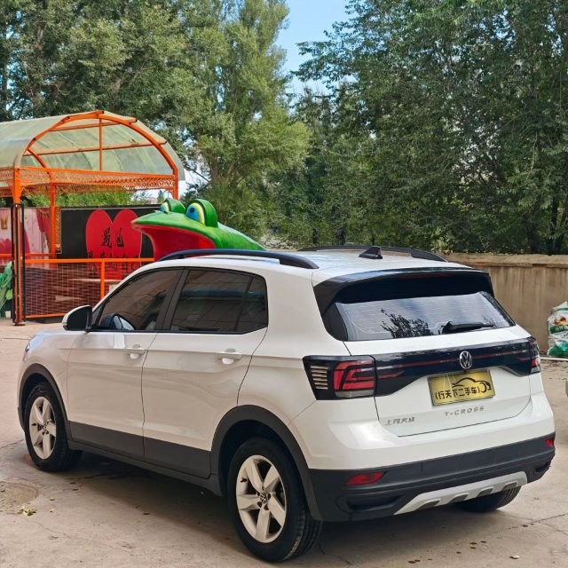 Volkswagen T-Cross 2022 صورة سيارة #7