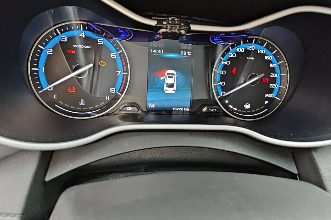 GEELY Emgrand 2019 #25 GEELY Emgrand 2019 car image #25