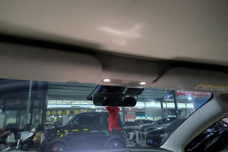 Tesla Model 3 2021 car image #18