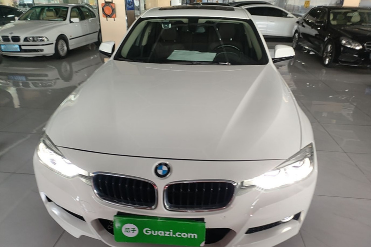 BMW 3 Series 2018 #3 BMW 3 Series 2018 car image #3