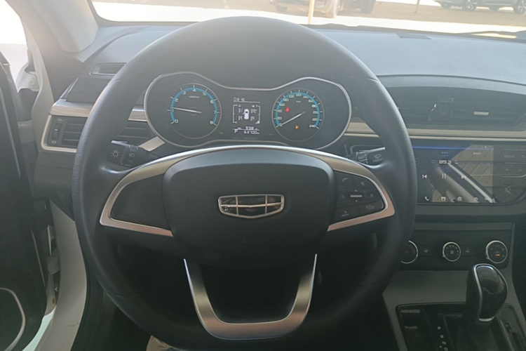 GEELY Emgrand 2020 car image #11