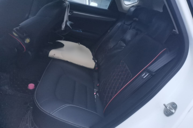 GEELY Emgrand GS 2017 car image #17