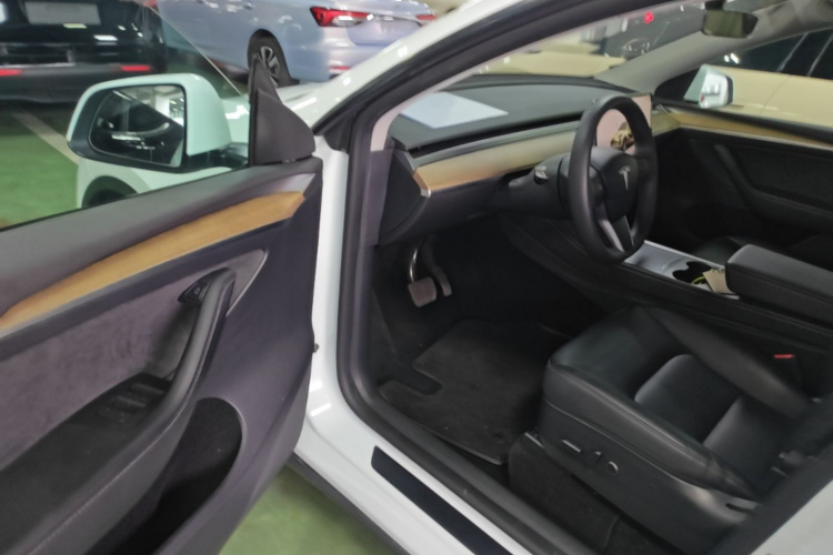 Tesla Model Y 2023 #16 Tesla Model Y 2023 imagen de coche #16