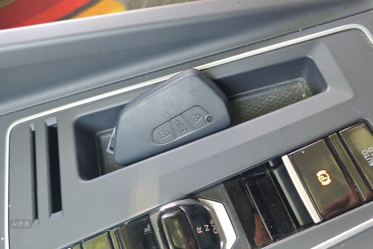 Volkswagen Golf 2021 car image #10