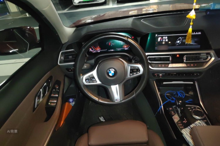 BMW 3 Series 2020 car image #12