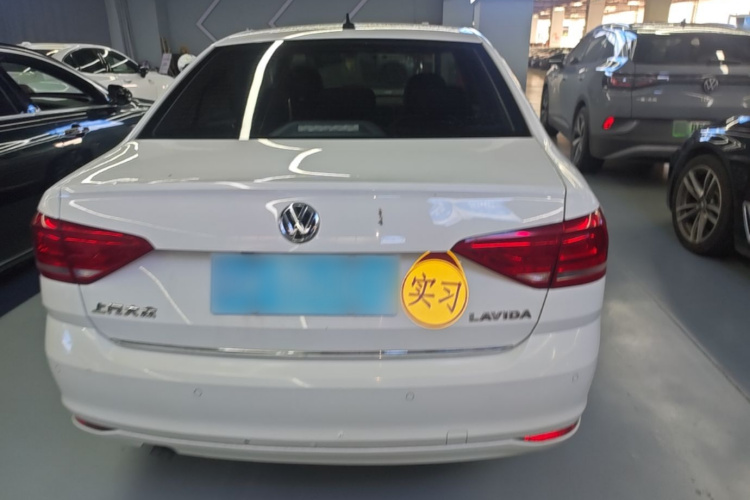 Volkswagen Lavida 2017 immagine di auto #6